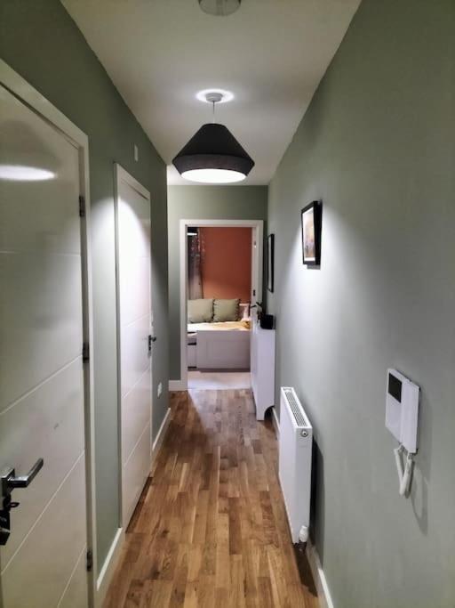 Apartament Spacious 2-bedroom In Location, Modern Amenities, Walking Distance To Attractions Londra