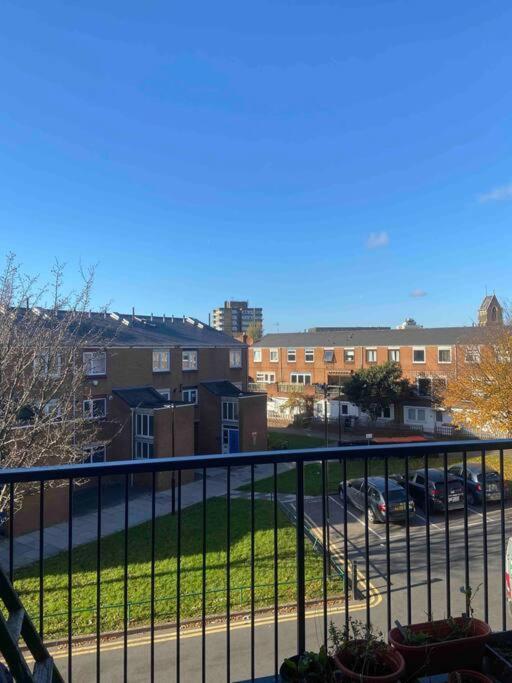 Spacious 2-bedroom In Location, Modern Amenities, Walking Distance To Attractions Apartament *